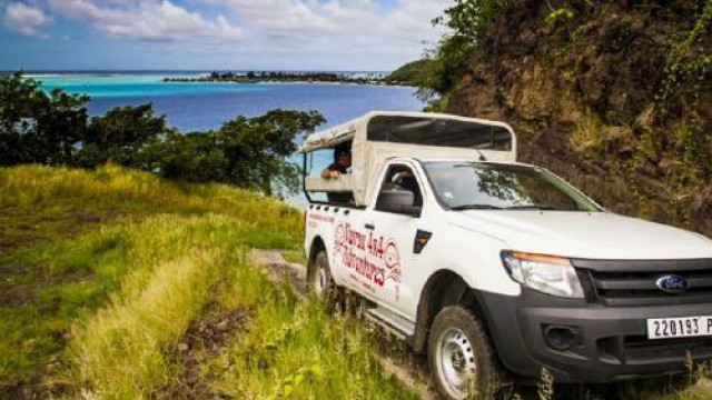 ボラボラ エクスプローラー・4WDサファリ