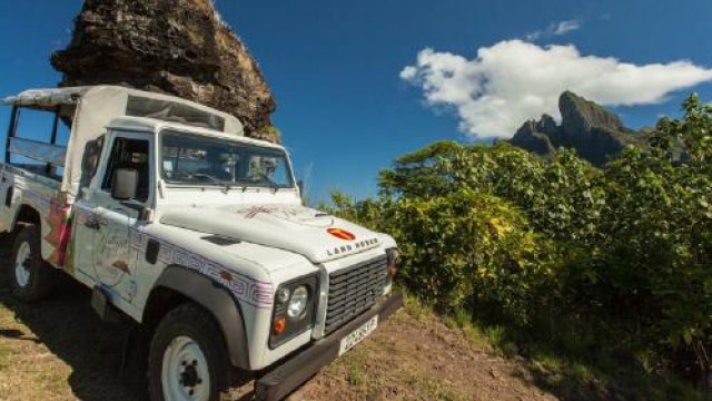 ナチュラディスカバリー（4WD) カルチャーサファリ