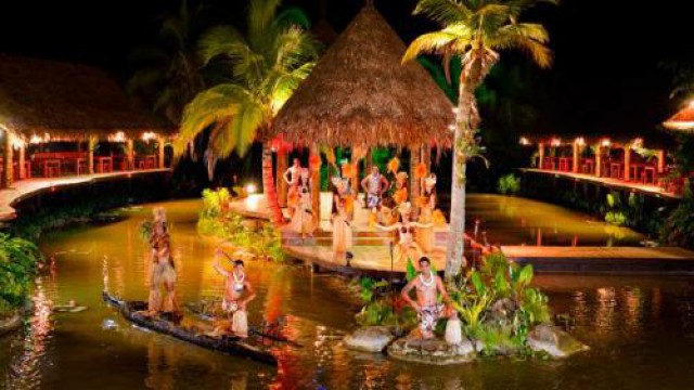 テ・ヴァラ・ヌイ文化村