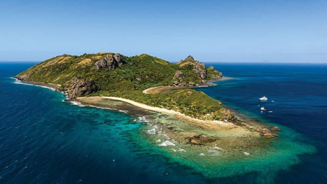 ベアフット・クアタ （ヤサワ諸島）1日クルーズ（ランチ付き）