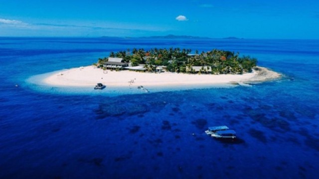 ビーチコマーアイランド 1日クルーズ